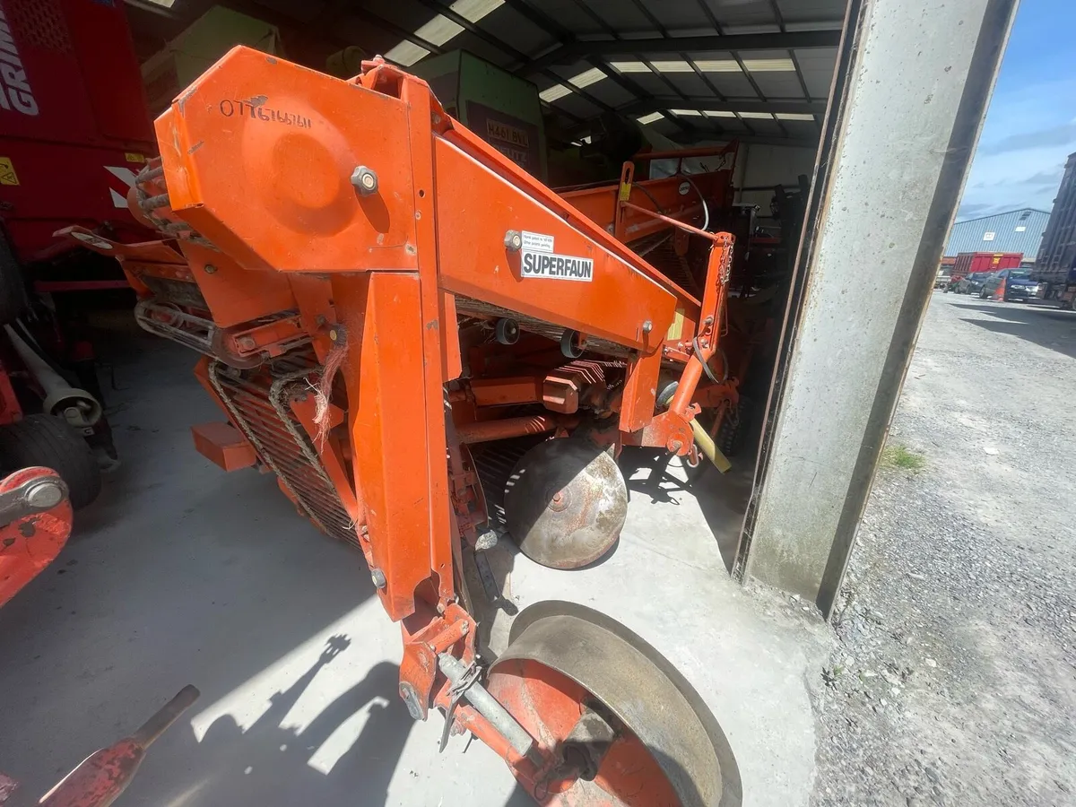 Faun 1700 potato harvester - Image 1