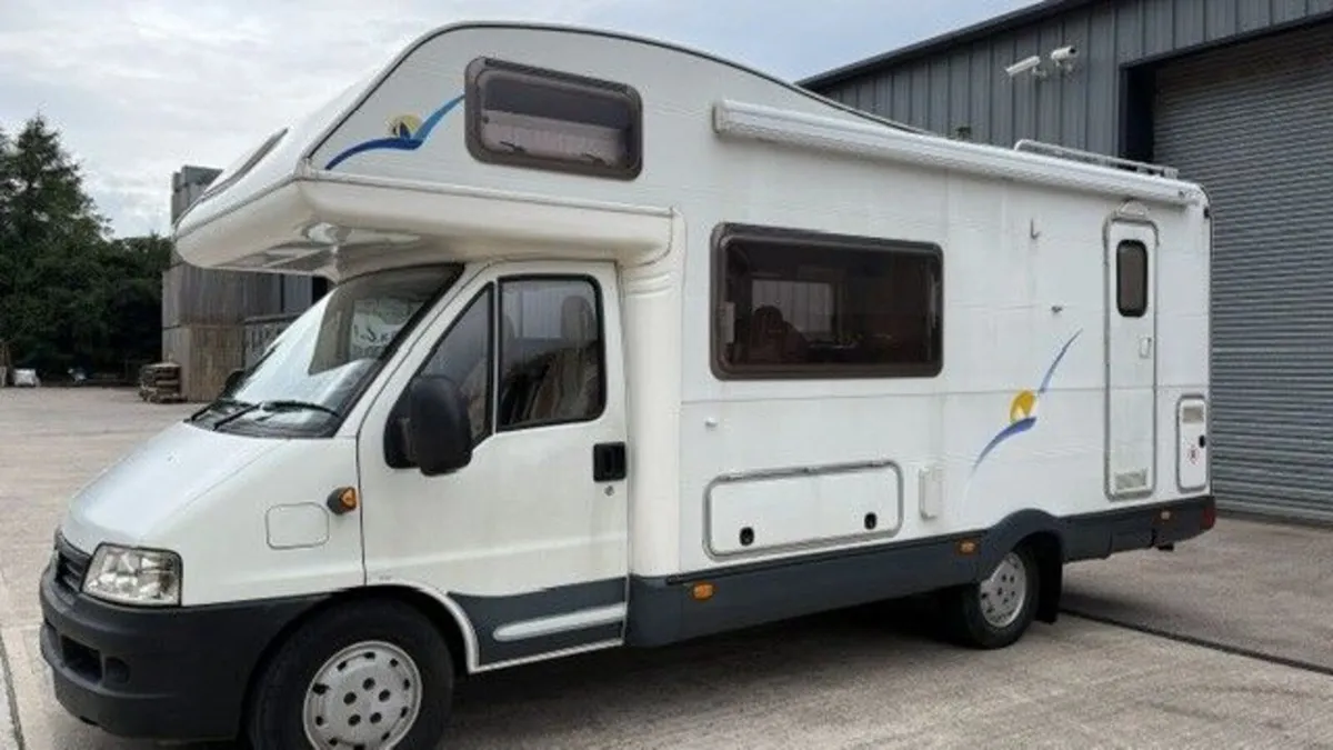 2002 CI RIVIERA 141 6 BERTH  MOTORHOME FOR SALE - Image 1