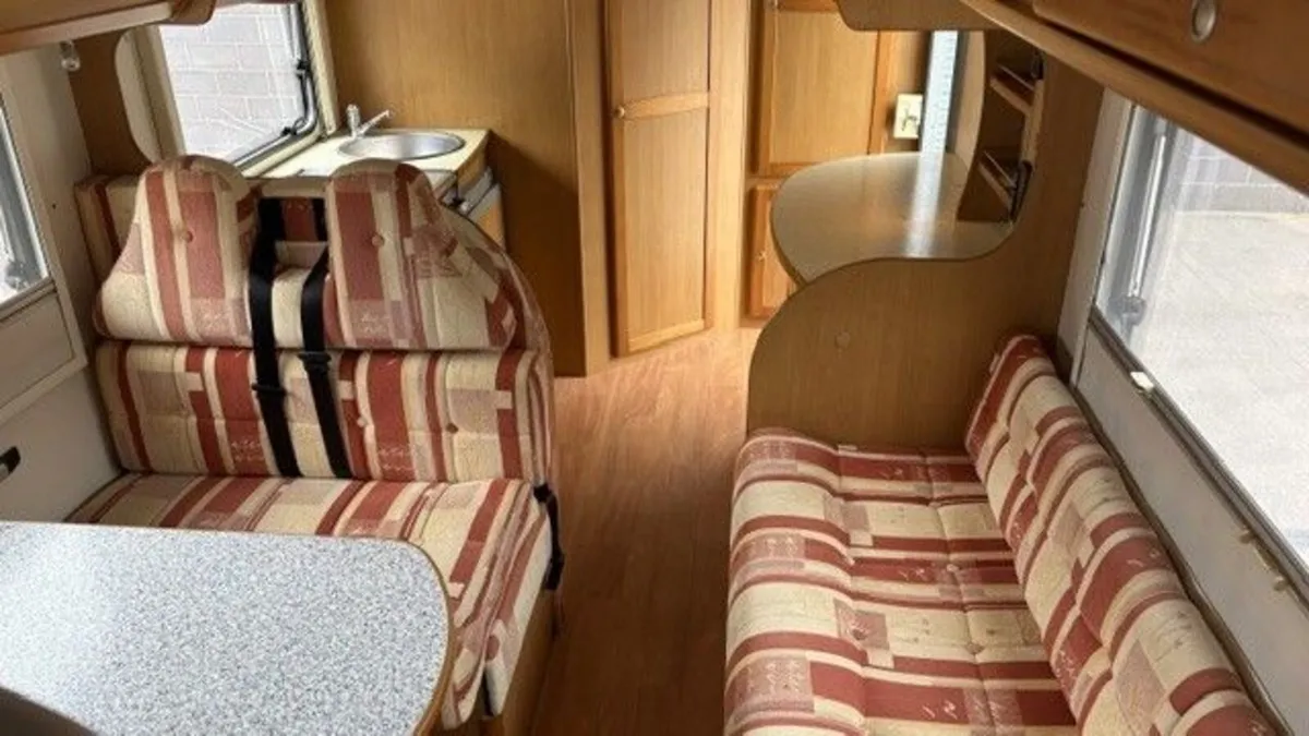 2002 CI RIVIERA 141 6 BERTH  MOTORHOME FOR SALE - Image 4