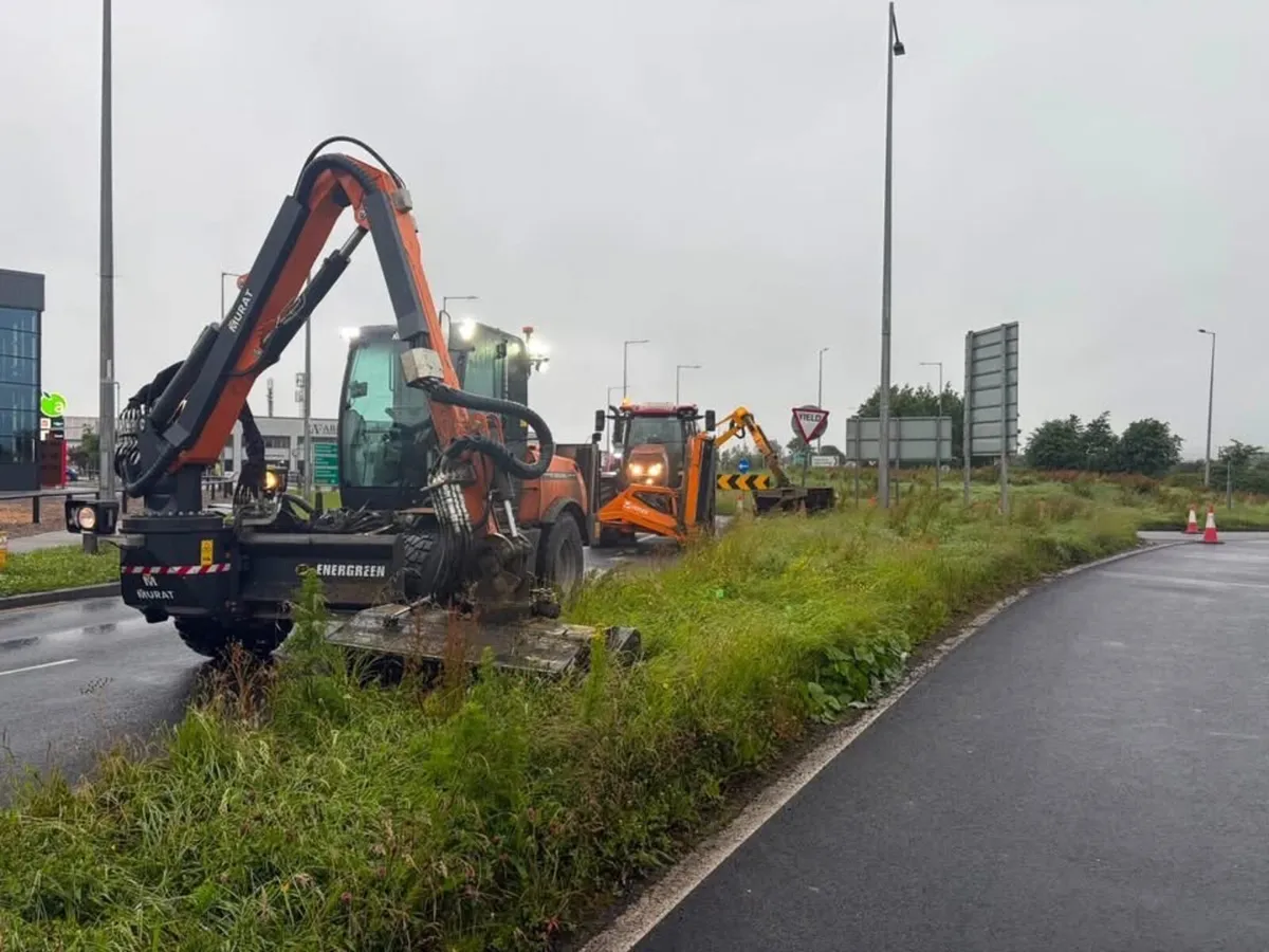 EXPERIENCED Hedge cutter driver wanted - Image 1