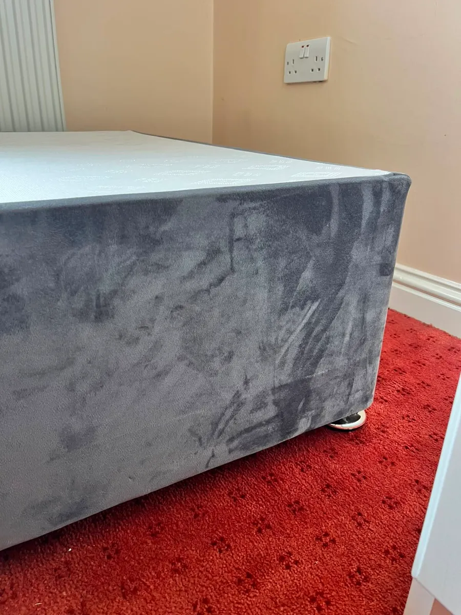 Bed frame - Image 3