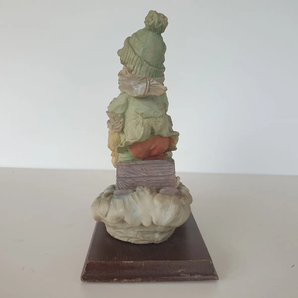 Children on slay sculpture  plinth ceramic vintage - Image 3