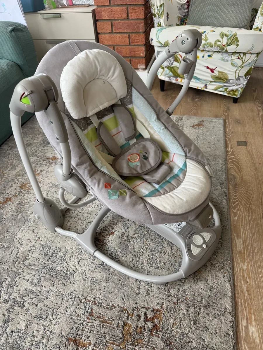 Baby swing chair - Image 1