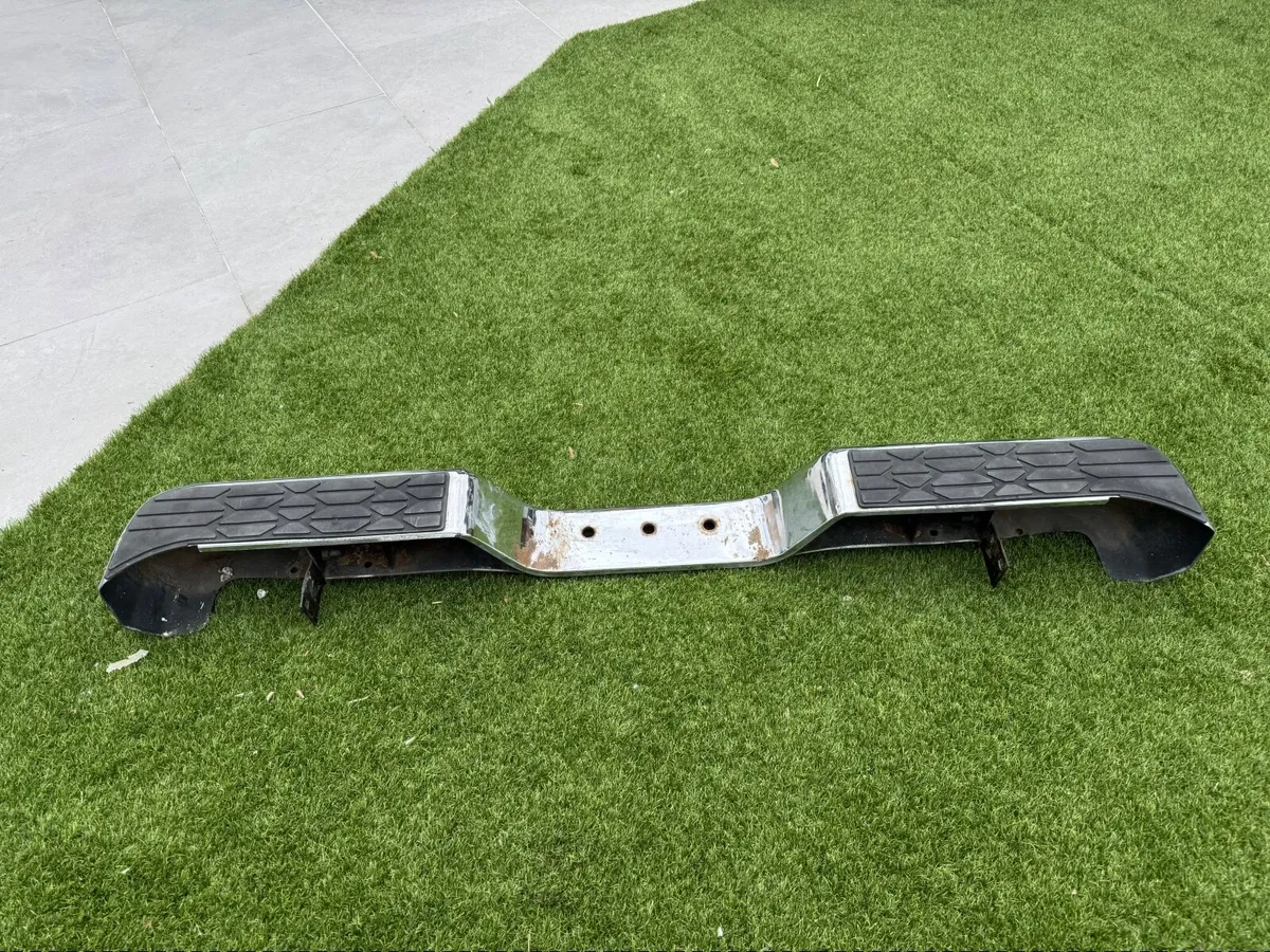 Land Cruiser Hi Lux and 70 series bumpers - Image 2