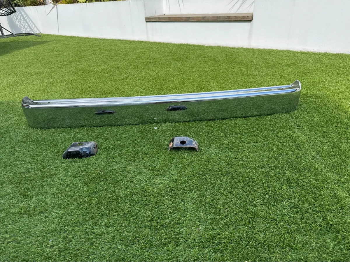 Land Cruiser Hi Lux and 70 series bumpers - Image 1