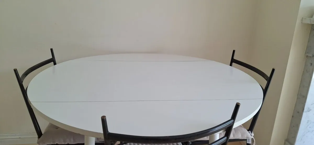 Kitchen table - Image 2
