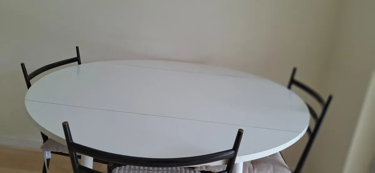 Kitchen table - Image 3