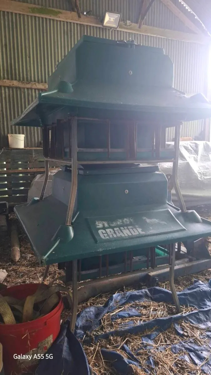 Lamb creep feeder - Image 2