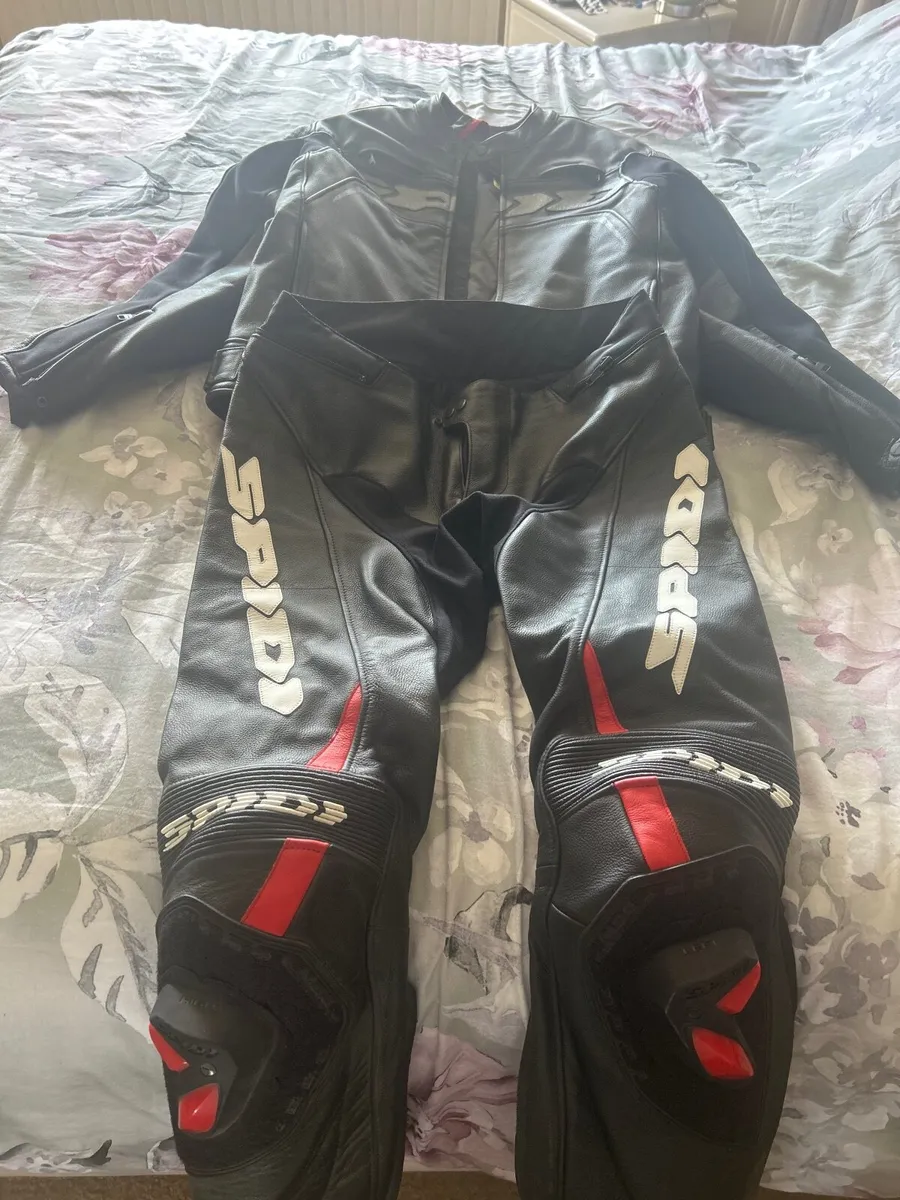 Motorcycle Leather suit - Image 1