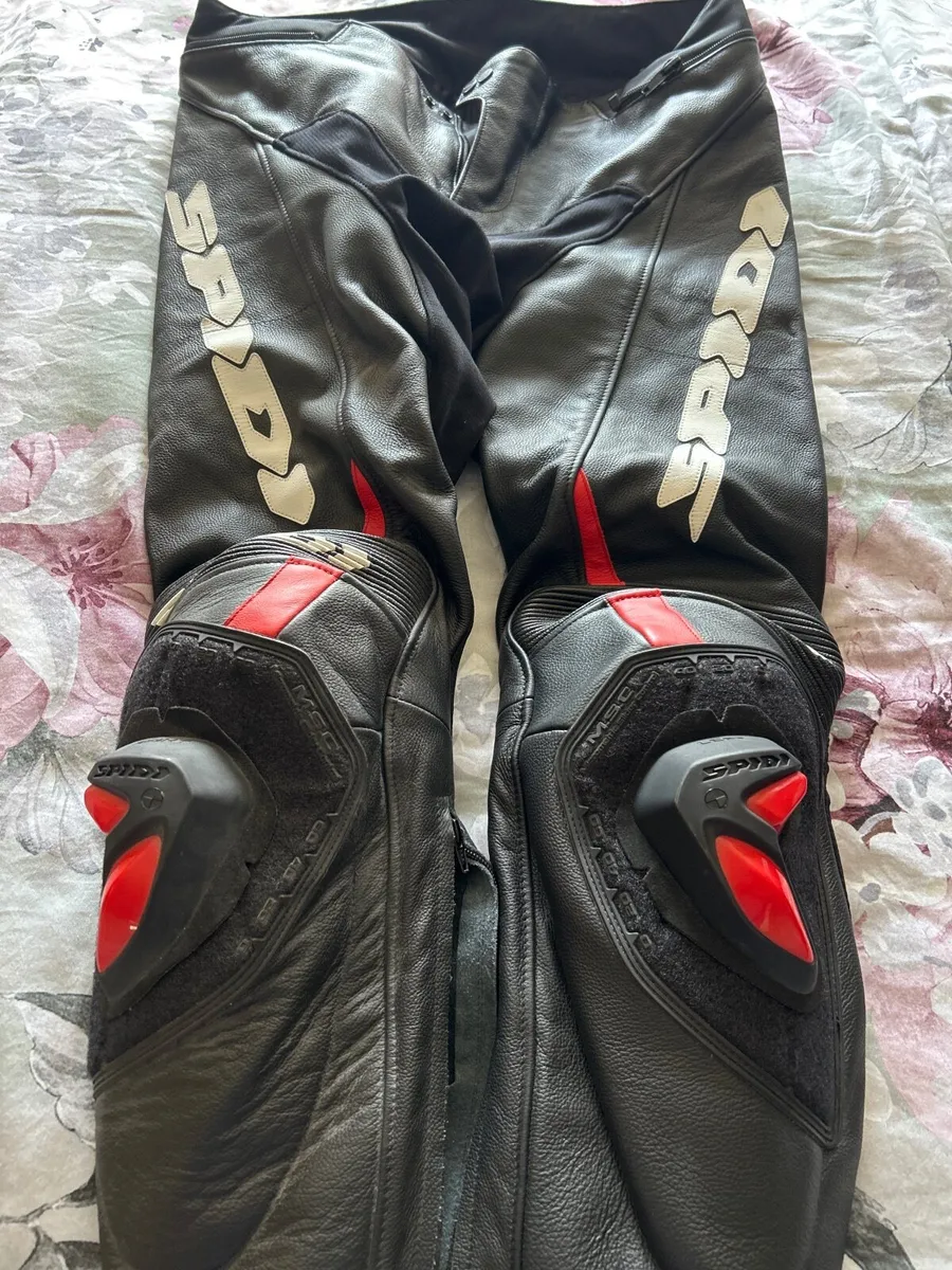 Motorcycle Leather suit - Image 3