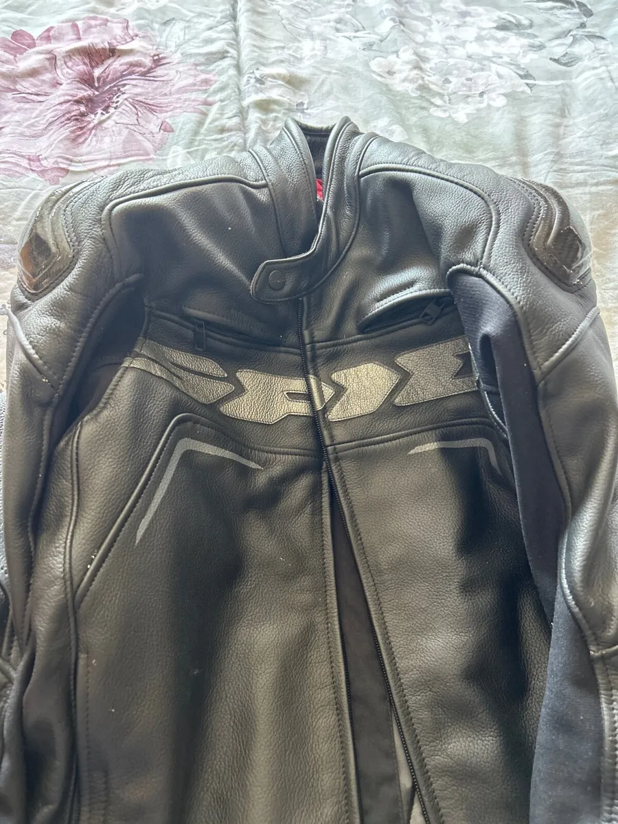 Motorcycle Leather suit - Image 2