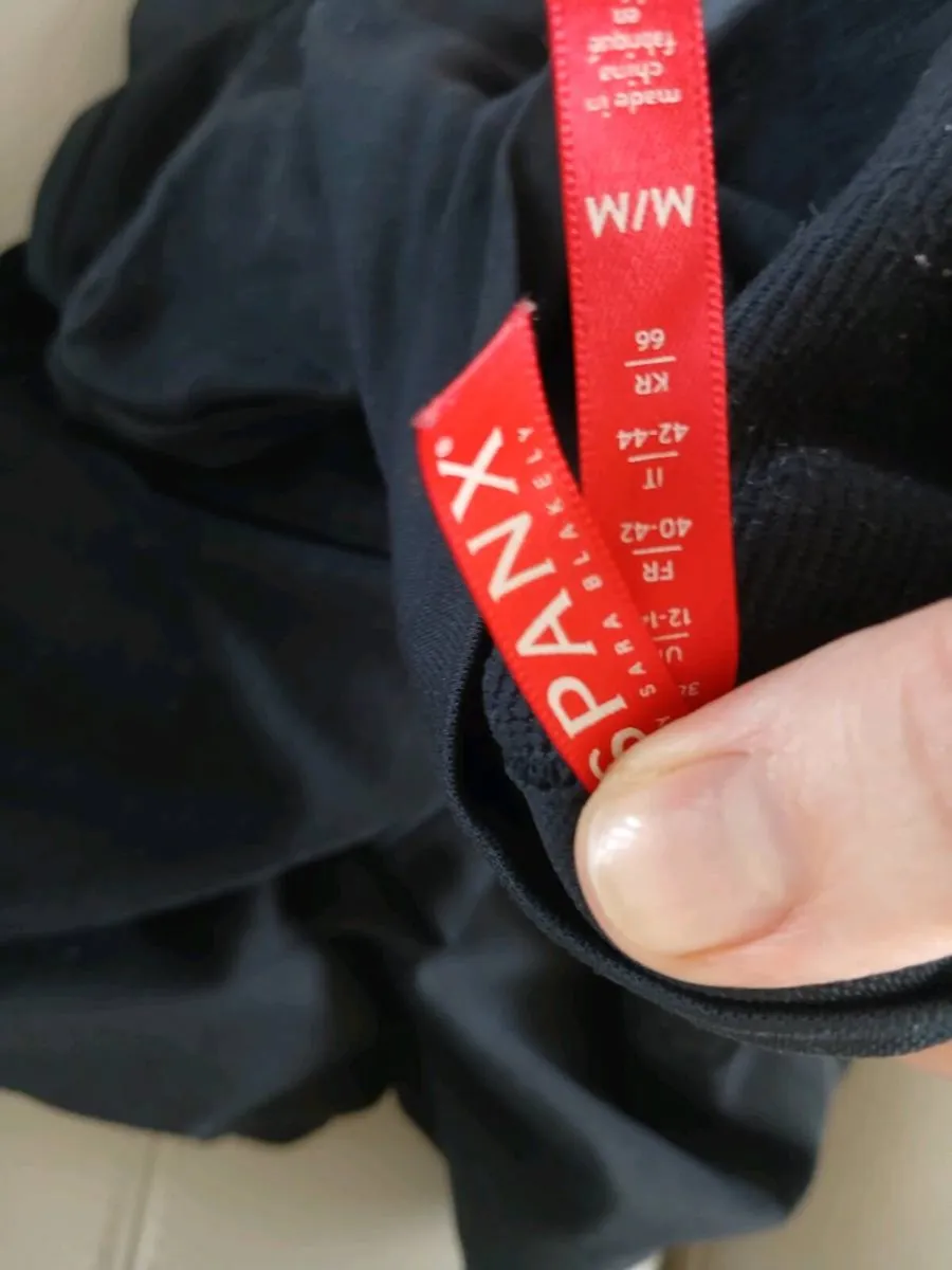 Maternity Spanx black jeans size 10 €15 - Image 4