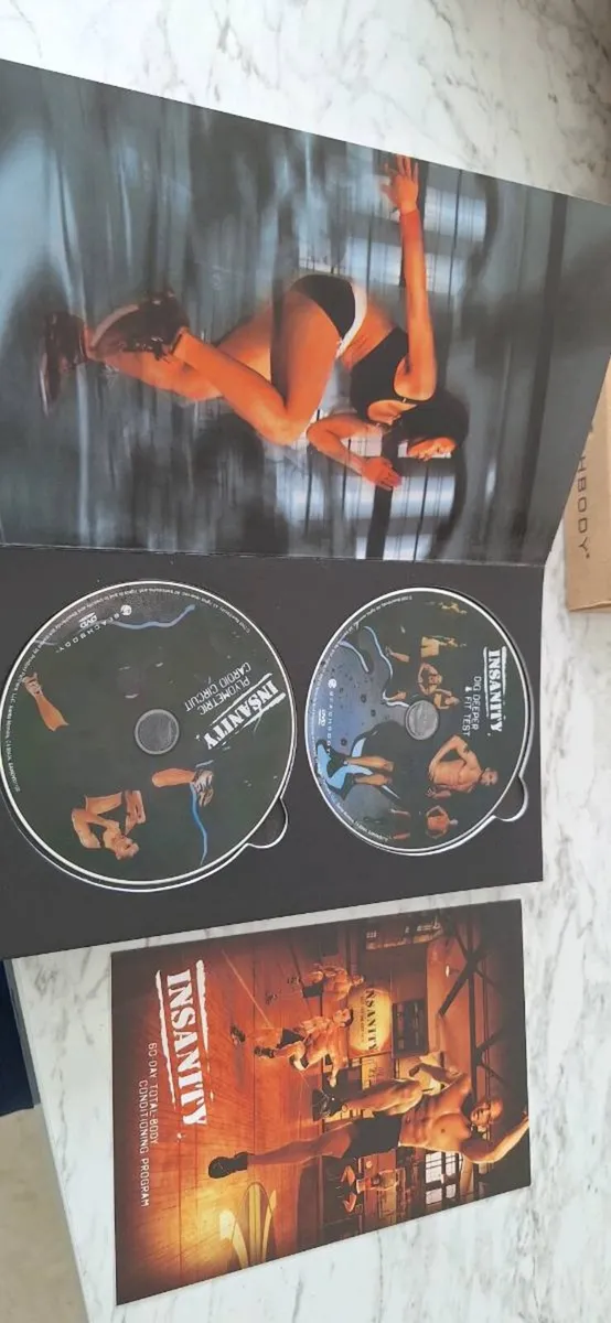 Insanity dvds - Image 4
