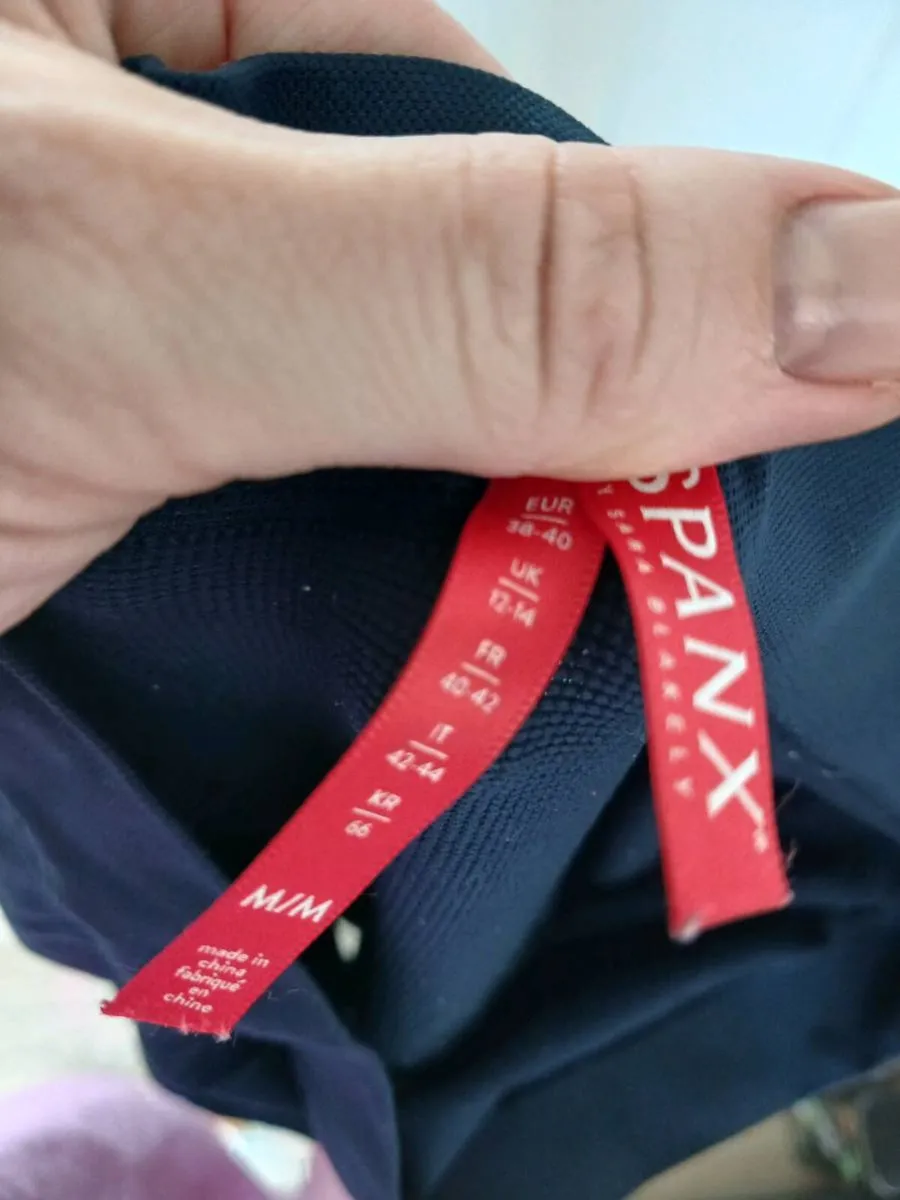 Maternity Spanx Jeans size 10 navy €15 - Image 4