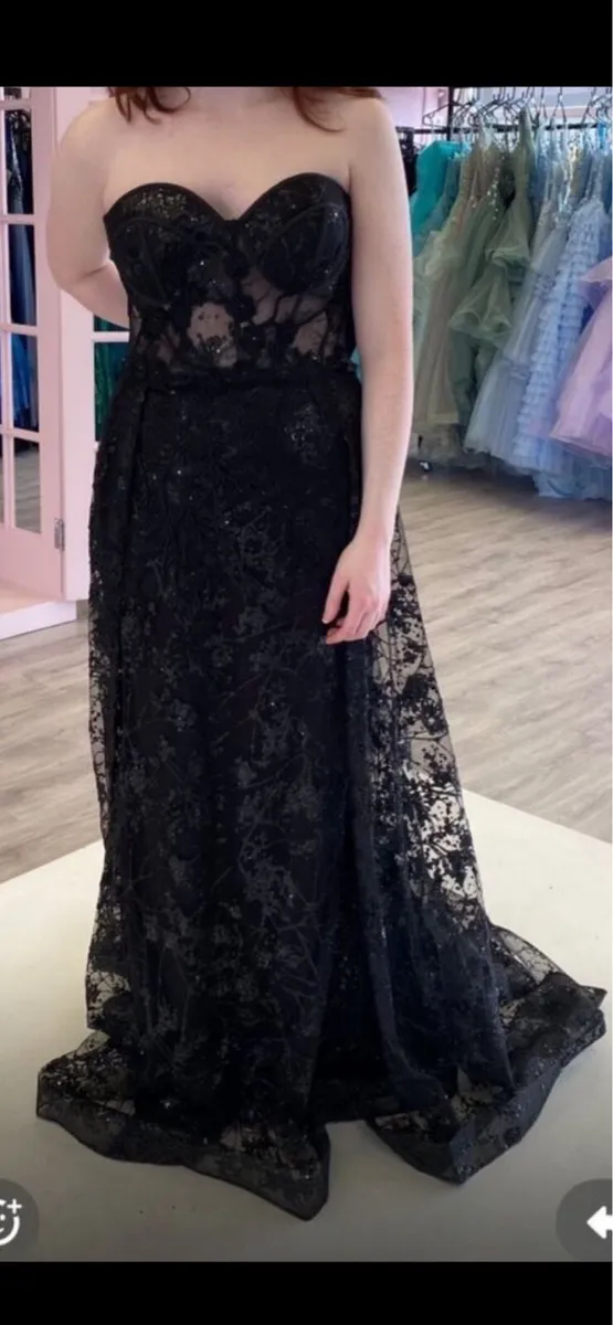 Debs dress - Image 2