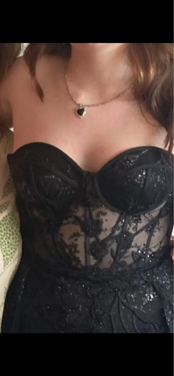 Debs dress - Image 3