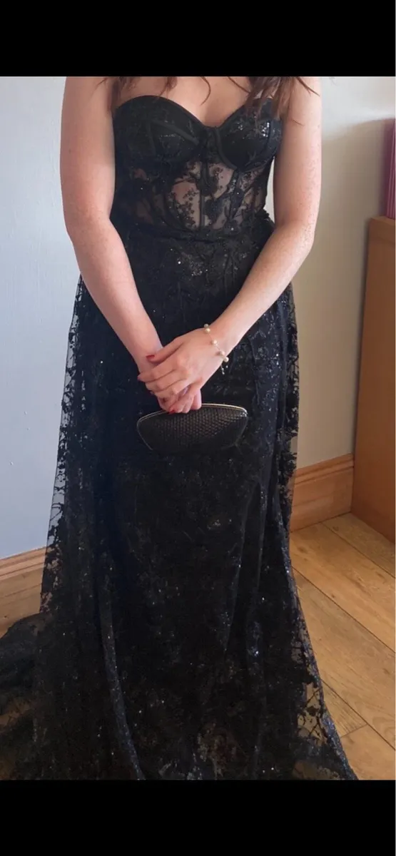 Debs dress - Image 4