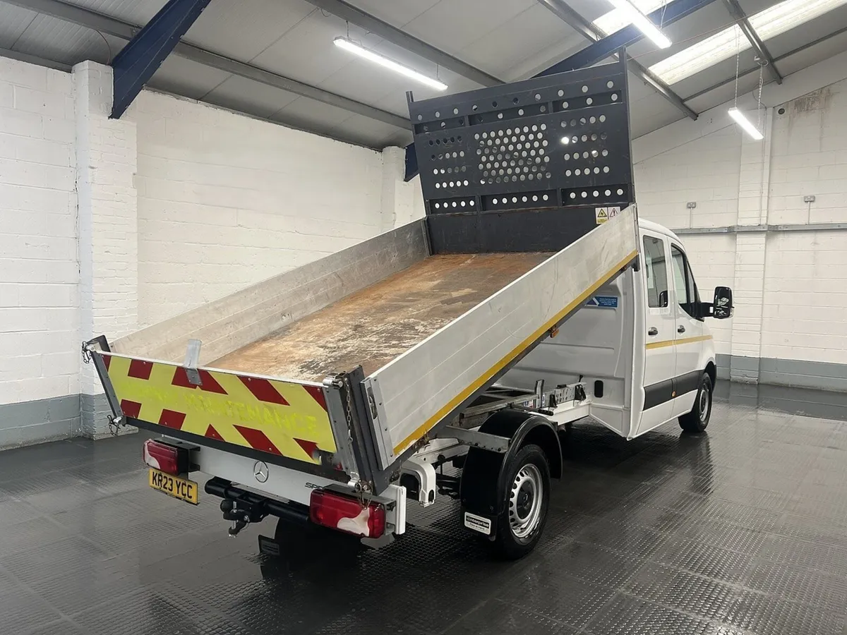 VB - 2023 Mercedes-Benz Sprinter Tipper Van - Image 3