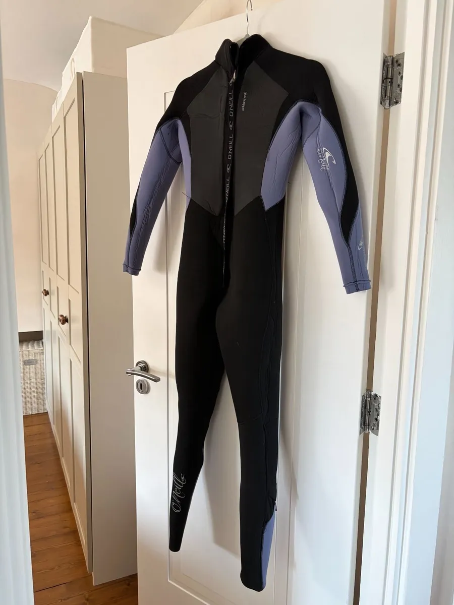 O'Neill Women's Full Length Wetsuit Size UK 8 - Image 1