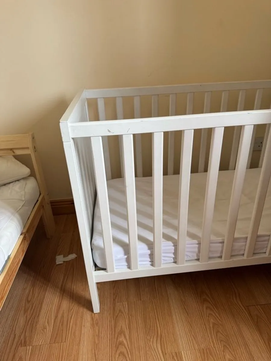 cot baby toddler  bed - Image 2