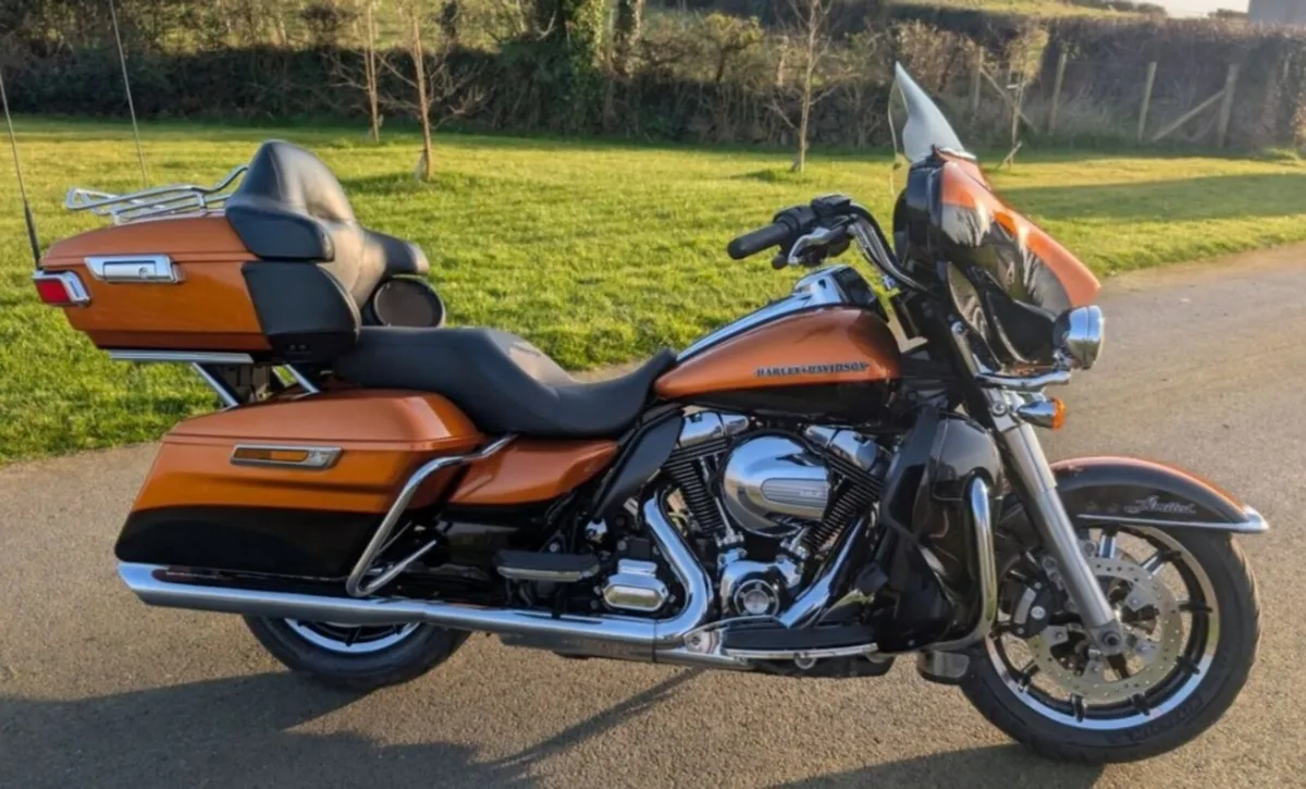 Harley Davidson street glide - Image 1