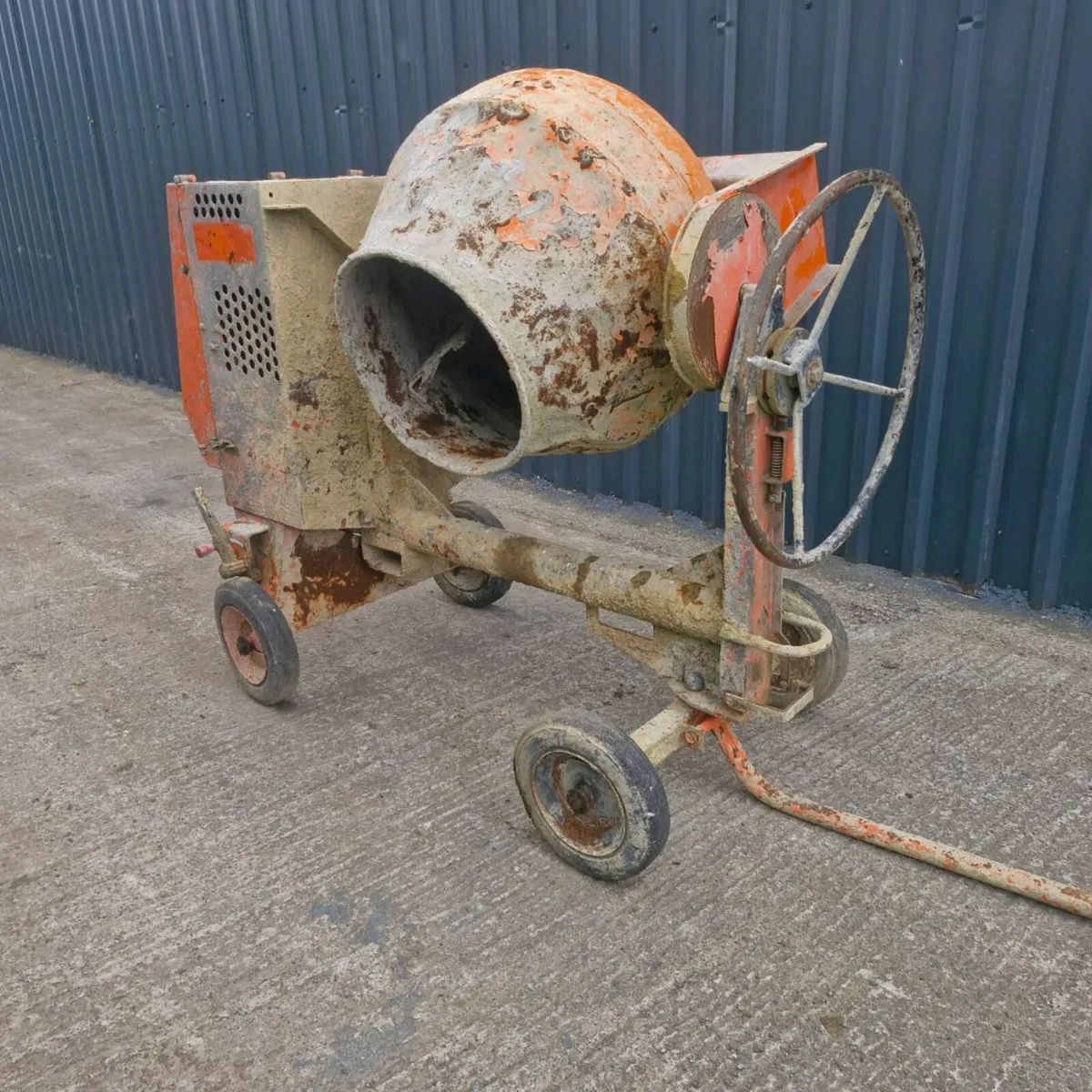 Belle electric cement mixer 110 volt - Image 2