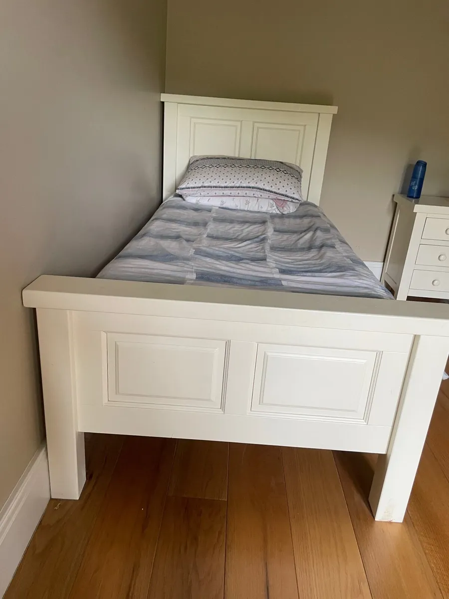 Single Bed - Image 1
