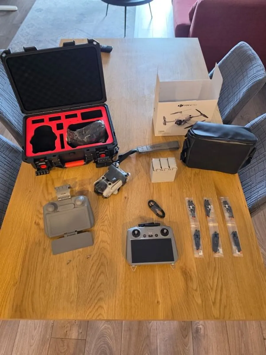 DJI Mini 4 Pro Fly More Combo | RC 2 | 3 Batteries | Hard Case | Only 9 Flight Hours - Image 2