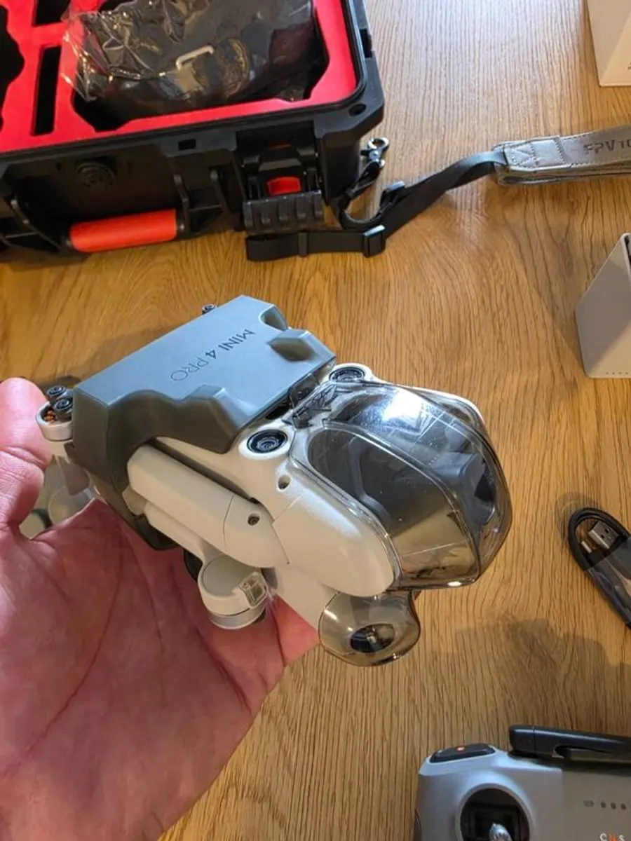 DJI Mini 4 Pro Fly More Combo | RC 2 | 3 Batteries | Hard Case | Only 9 Flight Hours - Image 3