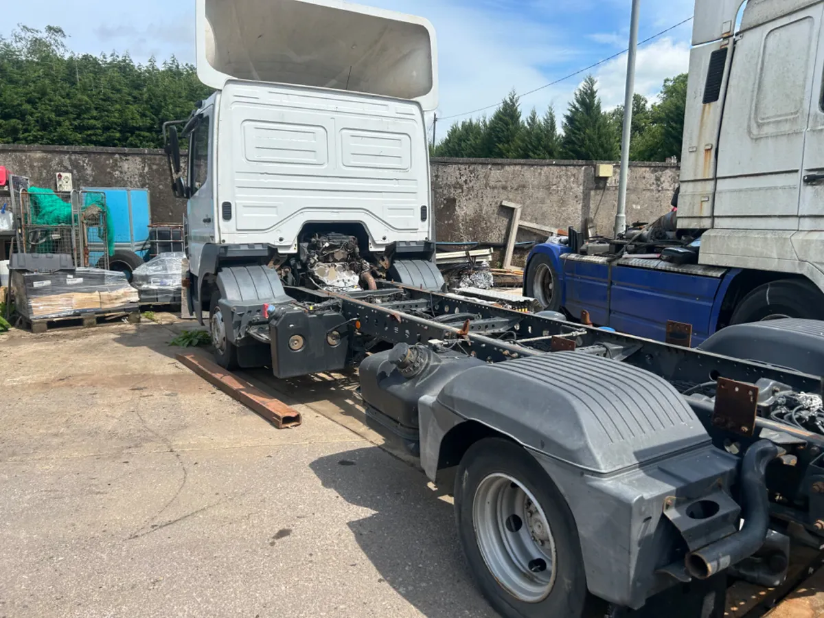 2017 Mercedes Atego 816 chassis engine fault - Image 4