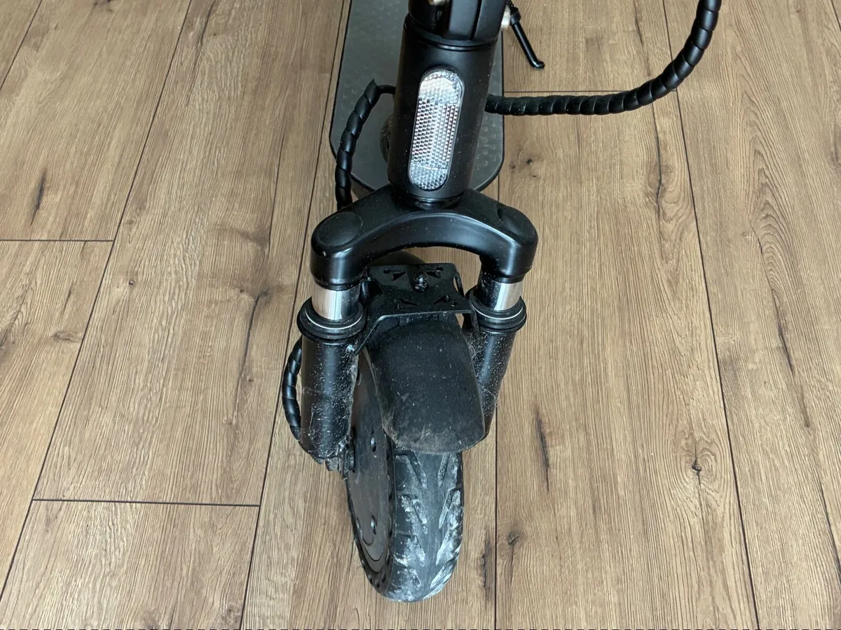 Electric scooter - Image 3