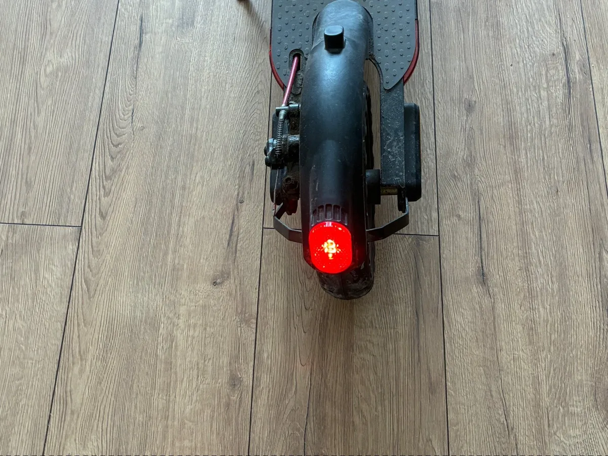 Electric scooter - Image 4