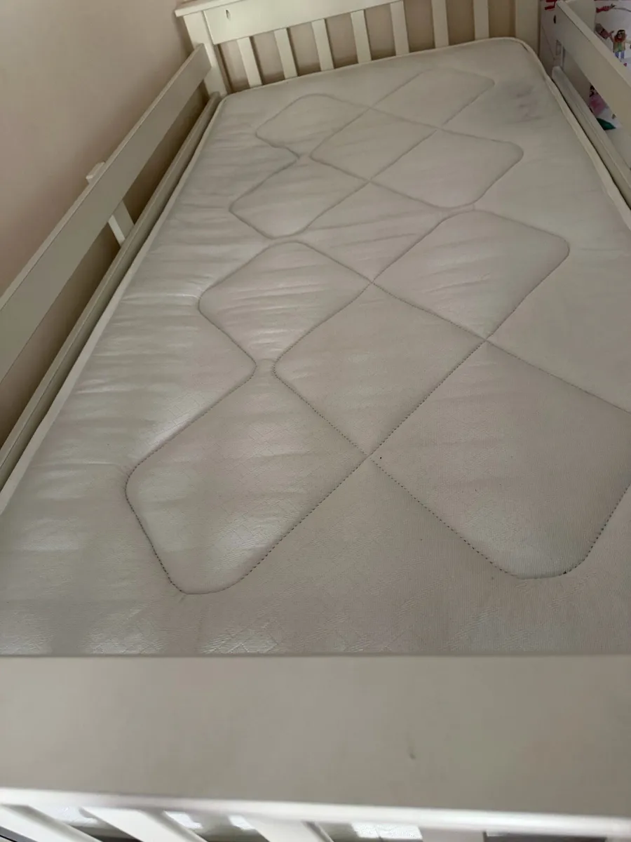 White wooden bunk bed with mattresses. - Image 3