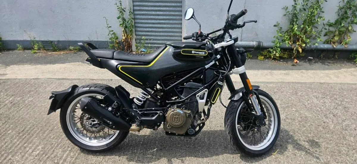 2020 Husqvarna svartpilen 401 - Image 2
