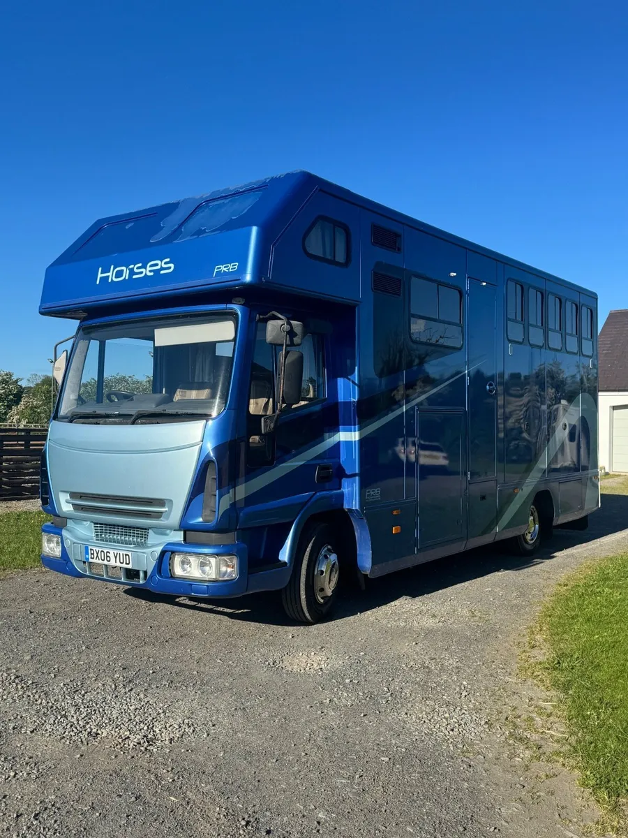 Horse Lorry - Image 1