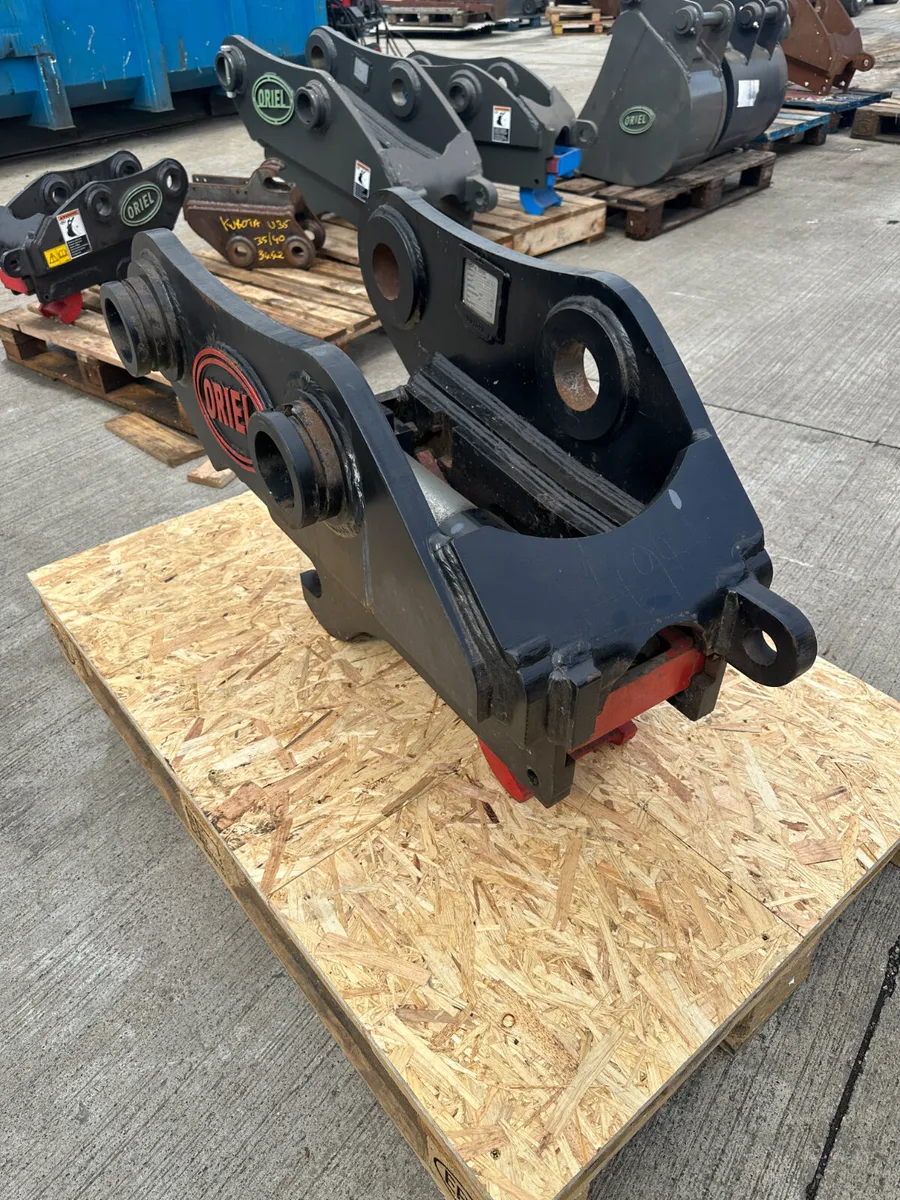 Oriel Mix-Match Quick Coupler JCB JS160 - Image 3