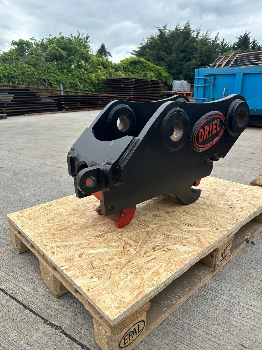 Oriel Mix-Match Quick Coupler JCB JS160 - Image 2