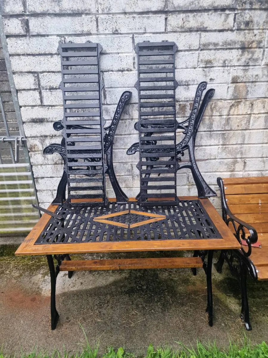 Cast iron table + benches - Image 1