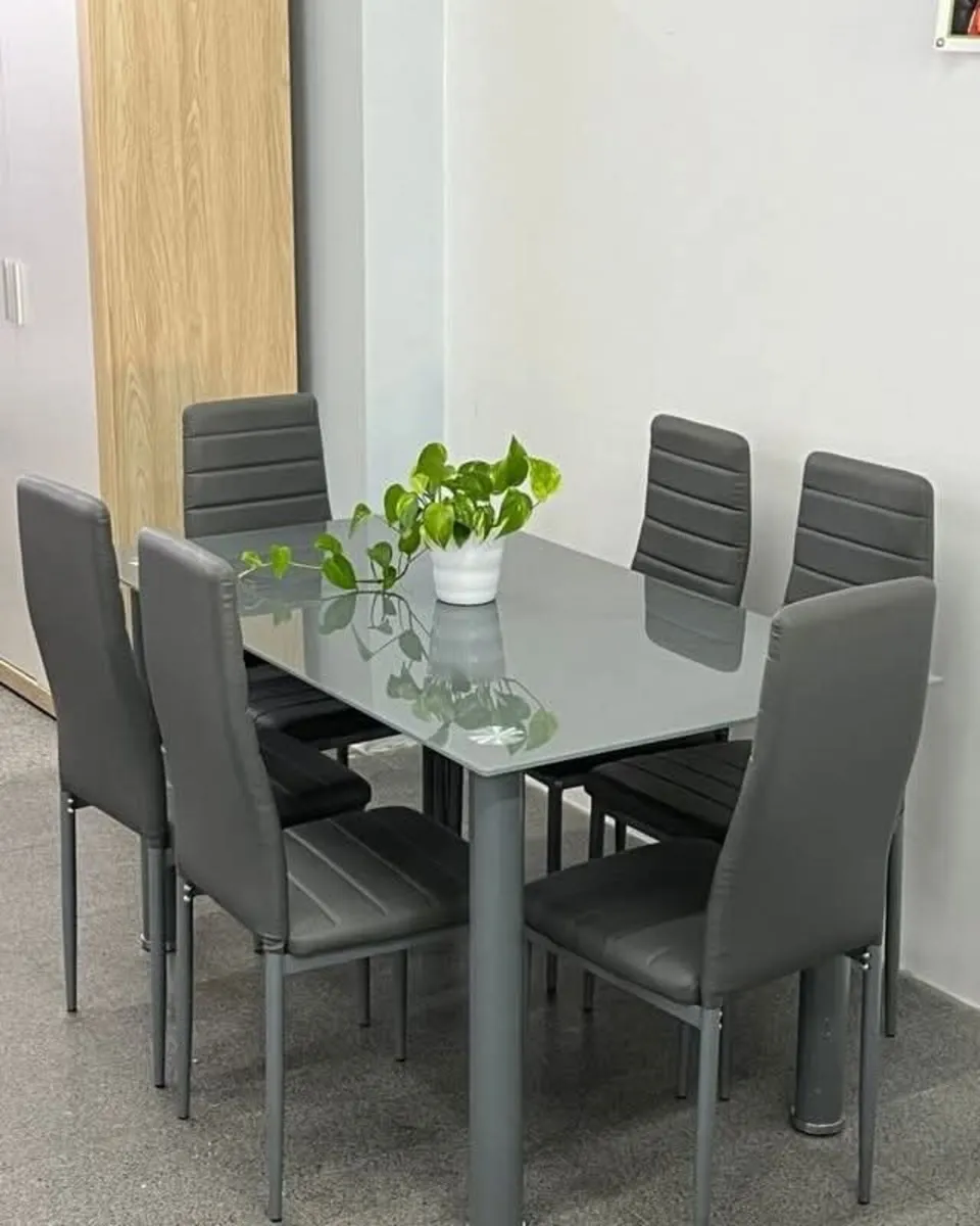 Modern Glass Dining Table With 6 Leather Chairs - Image 2