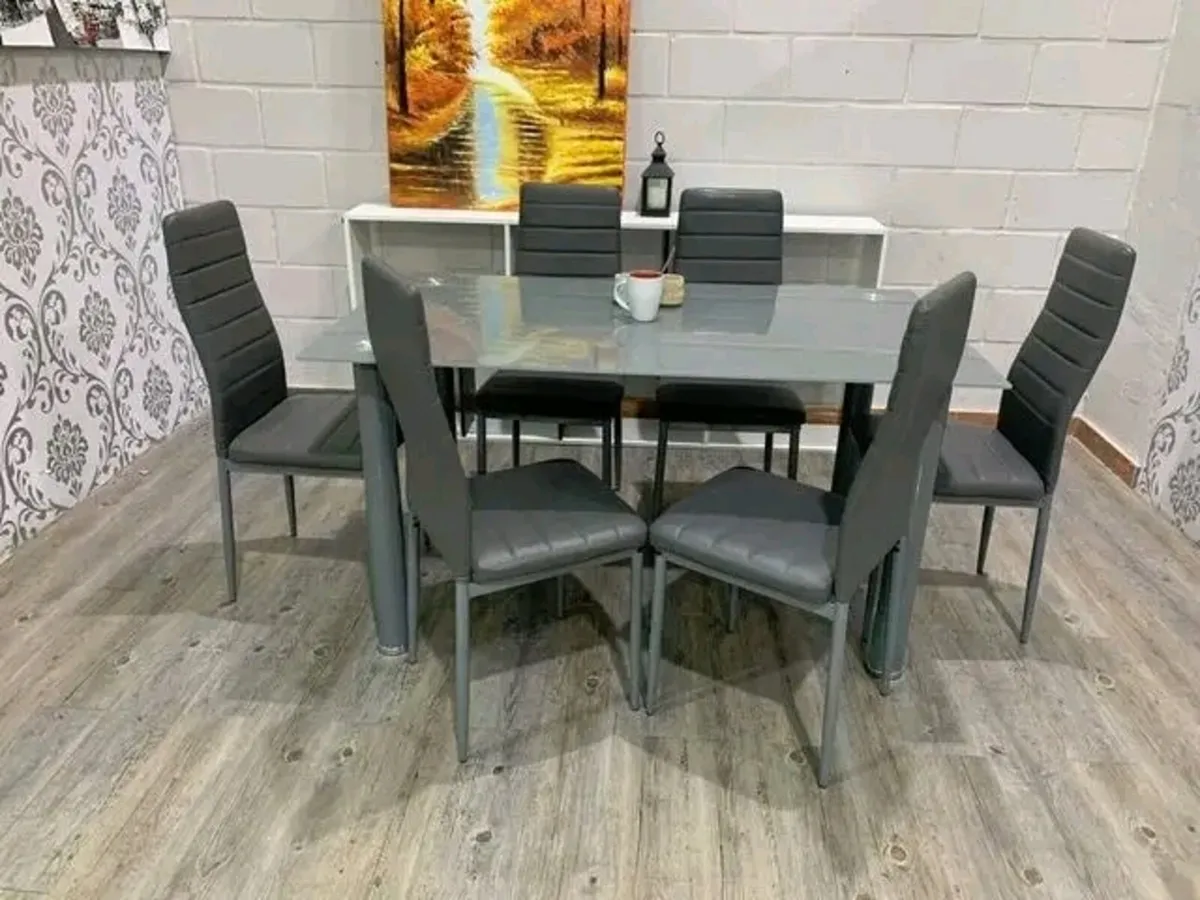 Modern Glass Dining Table With 6 Leather Chairs - Image 4