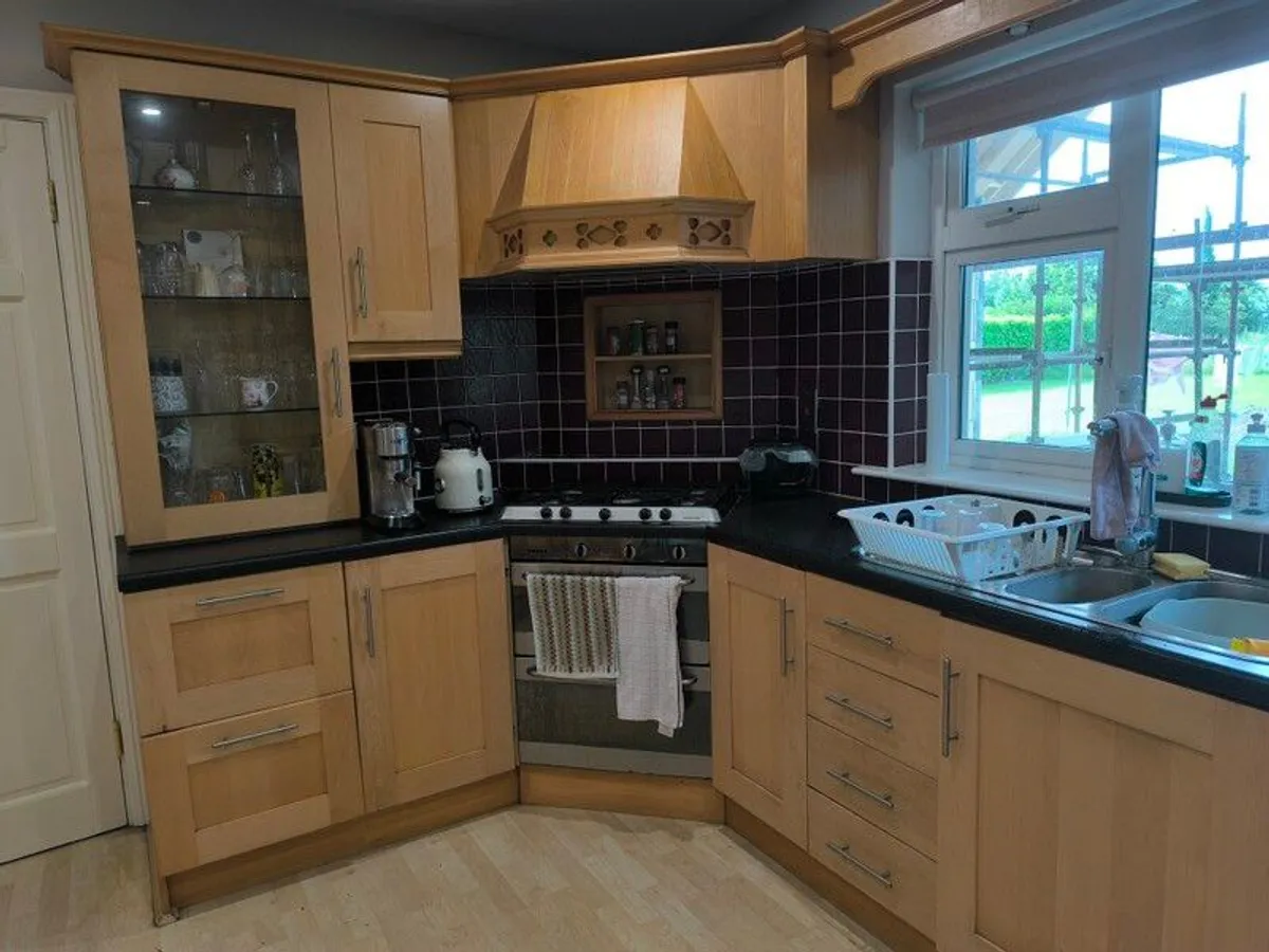 Kitchen units - Image 2