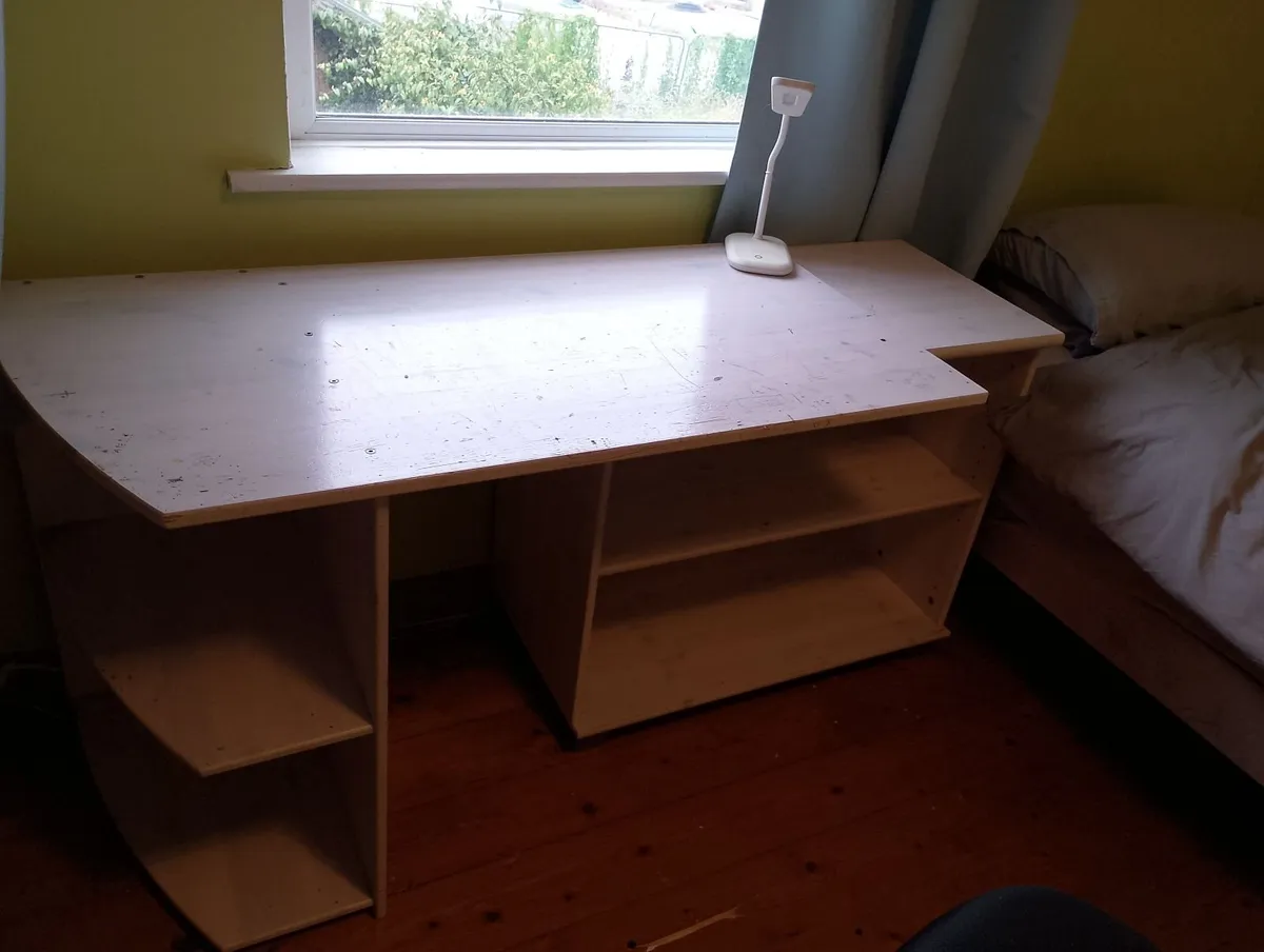 Mid sleeper bed with desk and accessories - Image 3