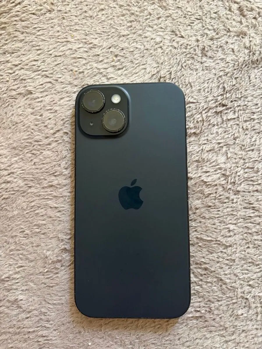Apple iPhone 15 128GB Black in Excellent Condition and Unlocked - Image 2