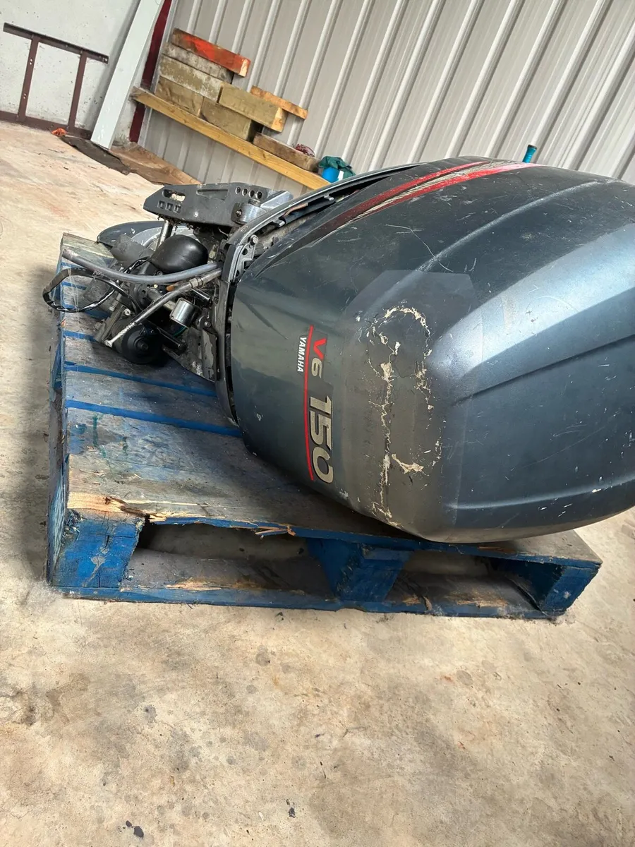 Yamaha 150hp 2 stroke outboard. parts or repair - Image 1