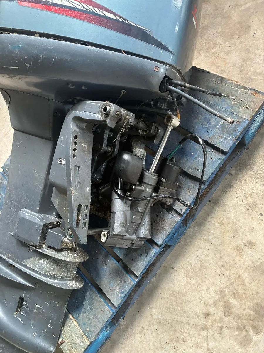 Yamaha 150hp 2 stroke outboard. parts or repair - Image 4