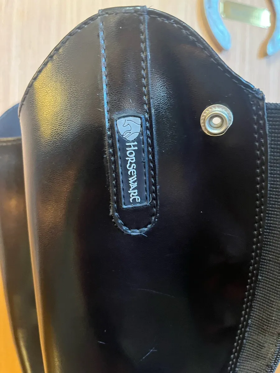 Horseware children’s boots - Image 4