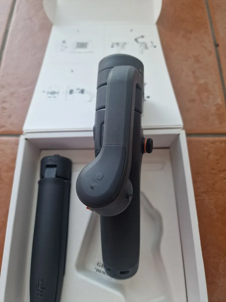 DJI mobile 6 Gimbal Very good - Image 3