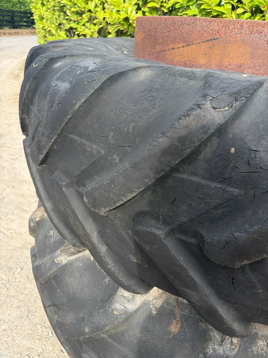 Stocks Dual wheels 20.8r38 - Image 3