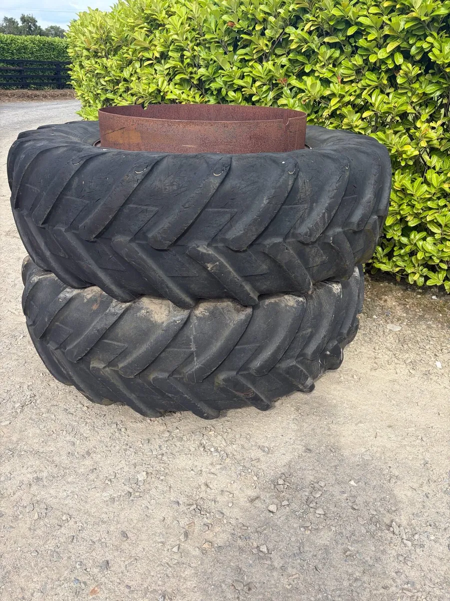 Stocks Dual wheels 20.8r38 - Image 1
