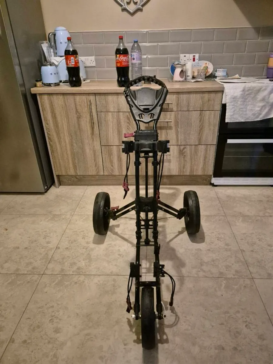 GOLF TROLLEY THIS BLACK MOTOCADDY P1 PUSH CART FEA - Image 4